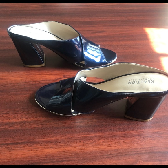 Kenneth Cole Reaction Limora Slides Navy 9.5 - Picture 9 of 10